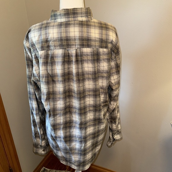 American Eagle Flannel Shirt - Picture 3 of 4